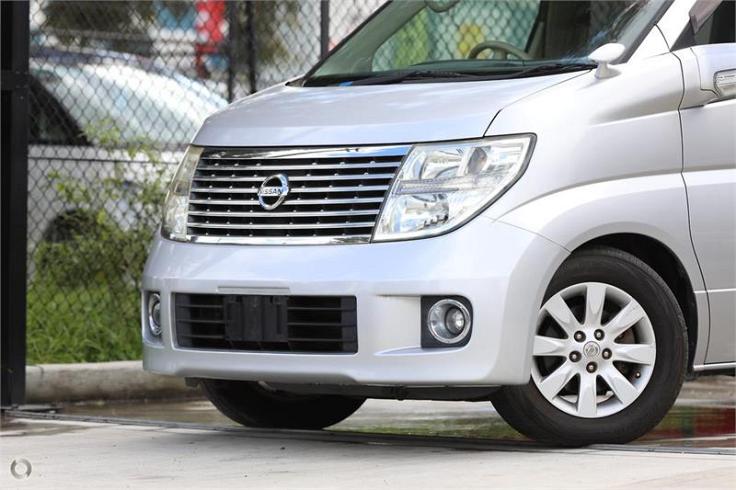  2008 Nissan Elgrand [263217]
