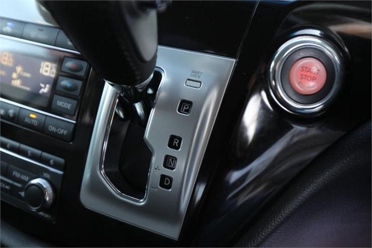  2012 Nissan Elgrand [015532]
