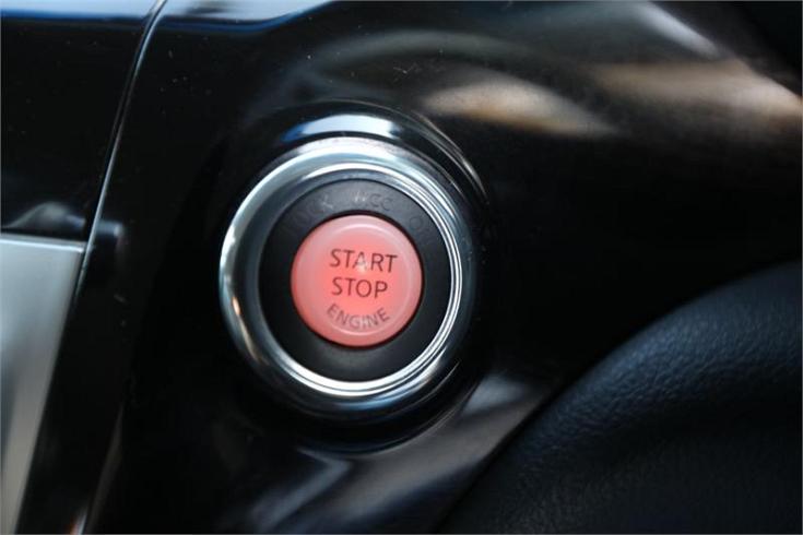  2012 Nissan Elgrand [015532]