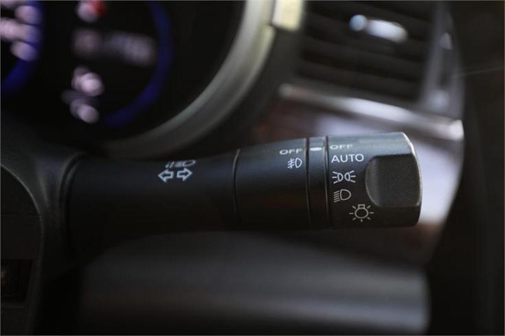  2012 Nissan Elgrand [015532]