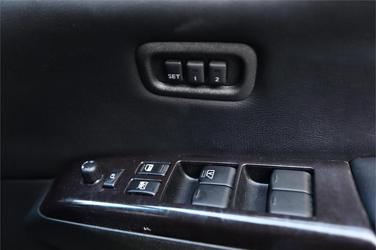  2010 Nissan Elgrand [000271]