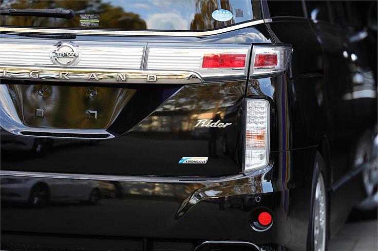  2010 Nissan Elgrand [000271]