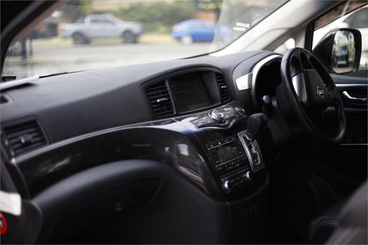  2010 Nissan Elgrand [000744]