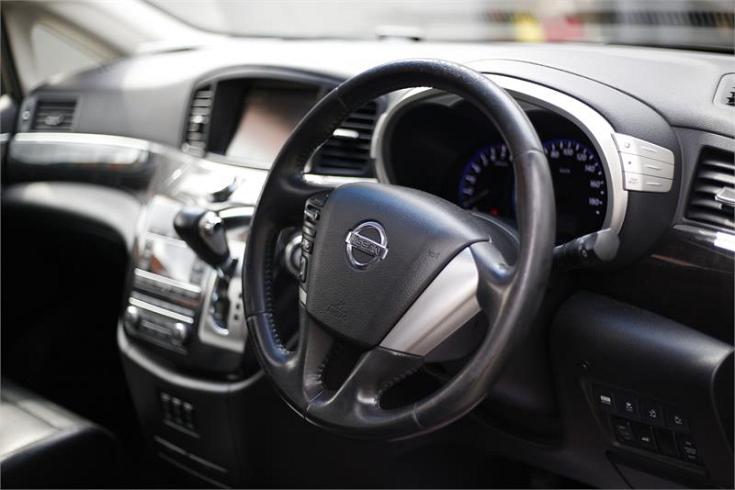  2010 Nissan Elgrand [000744]