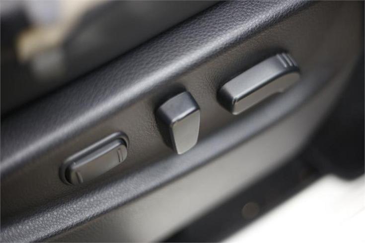  2010 Nissan Elgrand [000744]