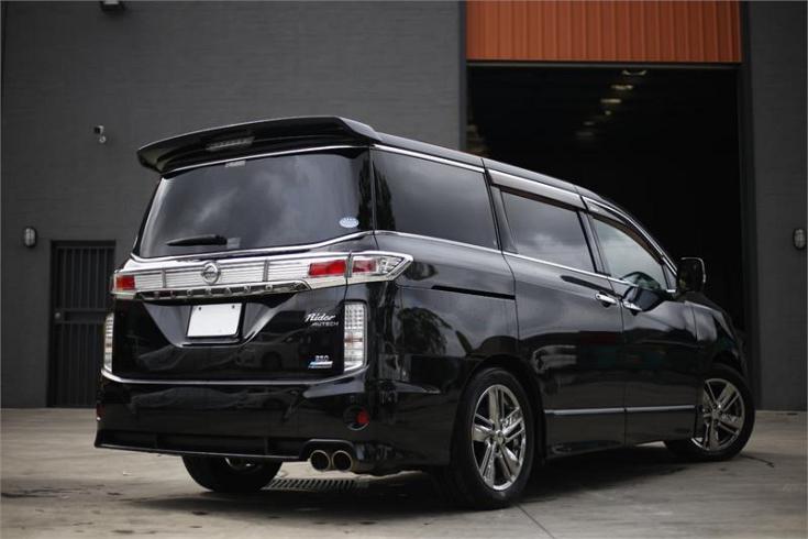  2010 Nissan Elgrand [000744]