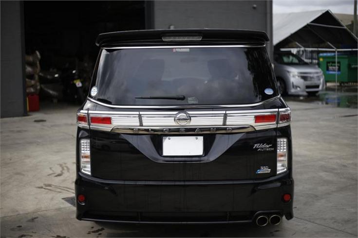 2010 Nissan Elgrand [000744]
