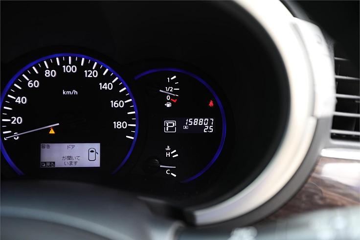  2010 Nissan Elgrand [000315]