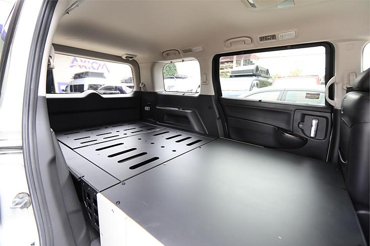  2010 Nissan Elgrand [000315]