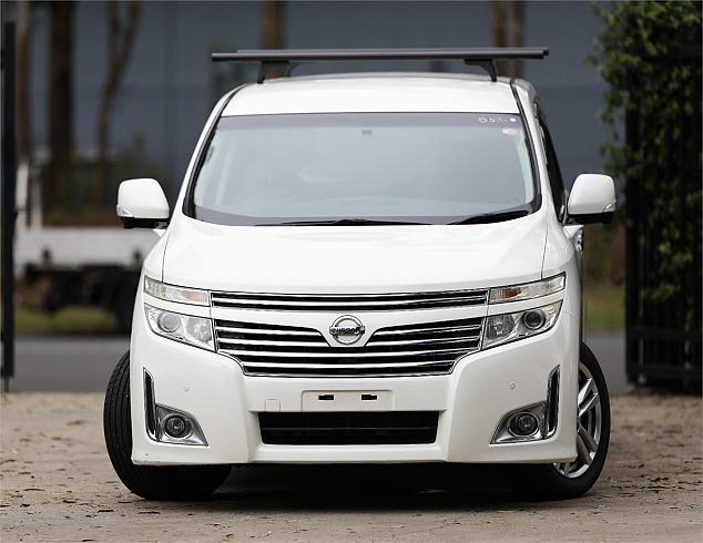 2010 Nissan Elgrand [000315]