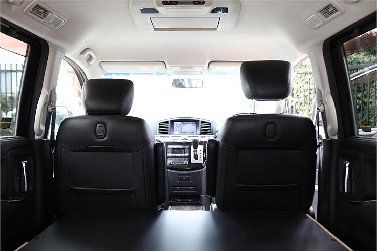  2010 Nissan Elgrand [000315]