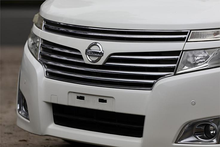  2010 Nissan Elgrand [000315]