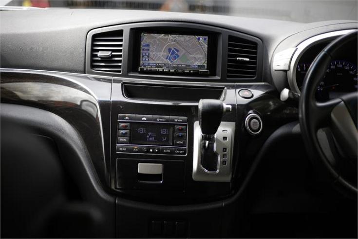  2012 Nissan Elgrand [031302]
