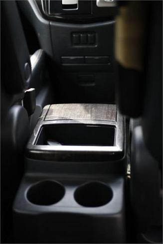 2012 Nissan Elgrand [031302]