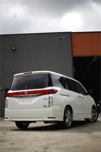  2012 Nissan Elgrand [031302]