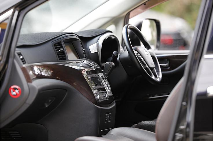  2010 Nissan Elgrand [002339]