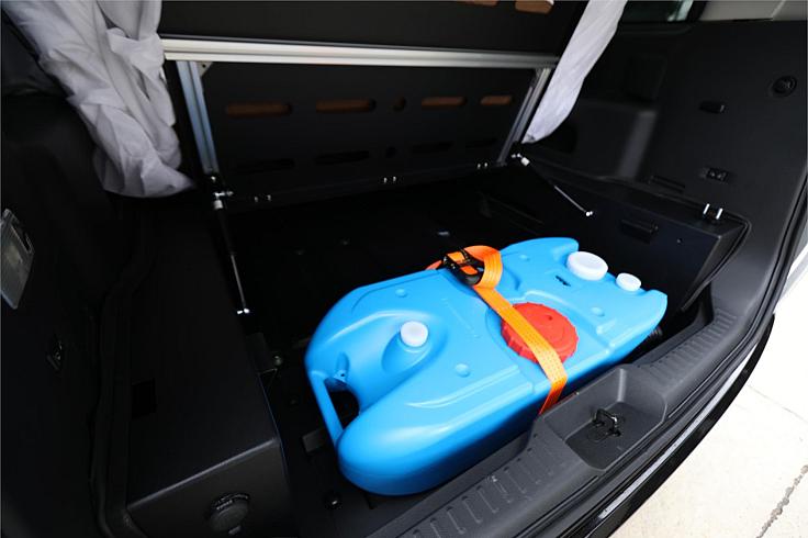  2010 Nissan Elgrand [002339]