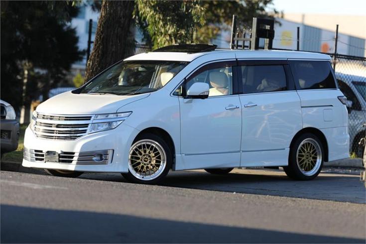  2010 Nissan Elgrand [002419]