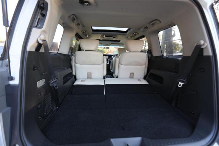  2010 Nissan Elgrand [002419]