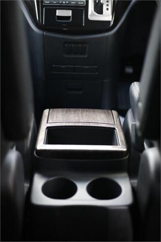  2010 Nissan Elgrand [002391]