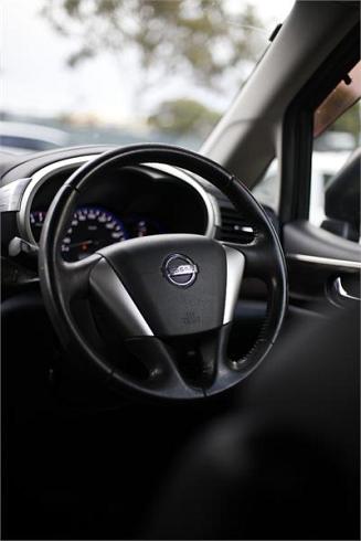  2010 Nissan Elgrand [002391]