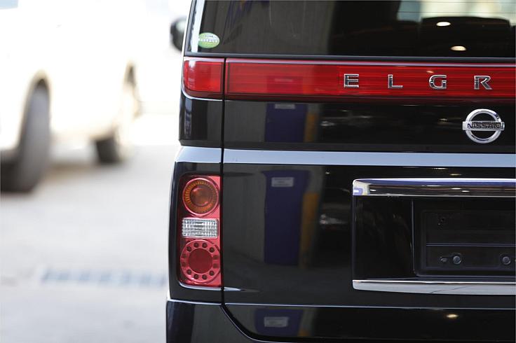  2007 Nissan Elgrand [230440]