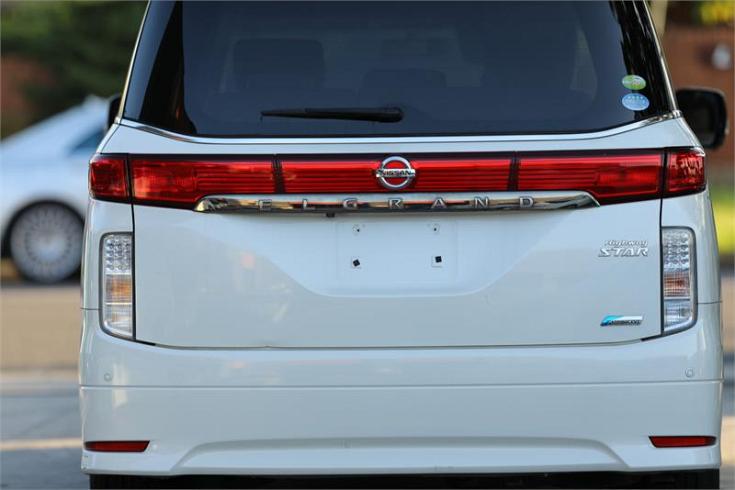  2010 Nissan Elgrand [002298]