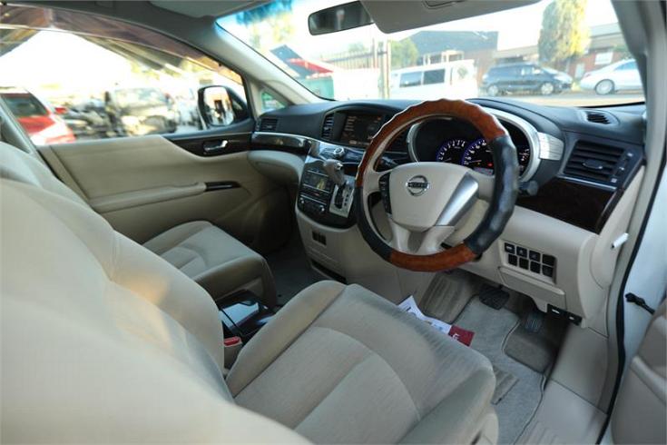  2010 Nissan Elgrand [002298]