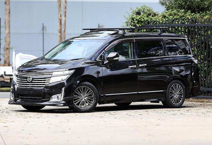  2011 Nissan Elgrand [005735]