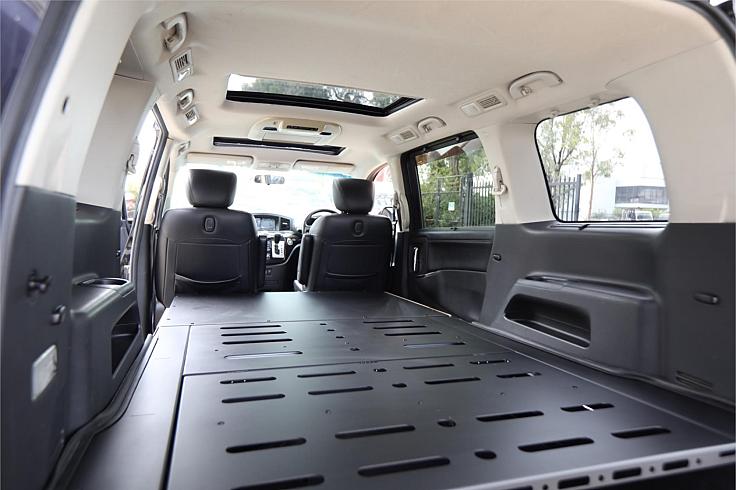  2011 Nissan Elgrand [005735]