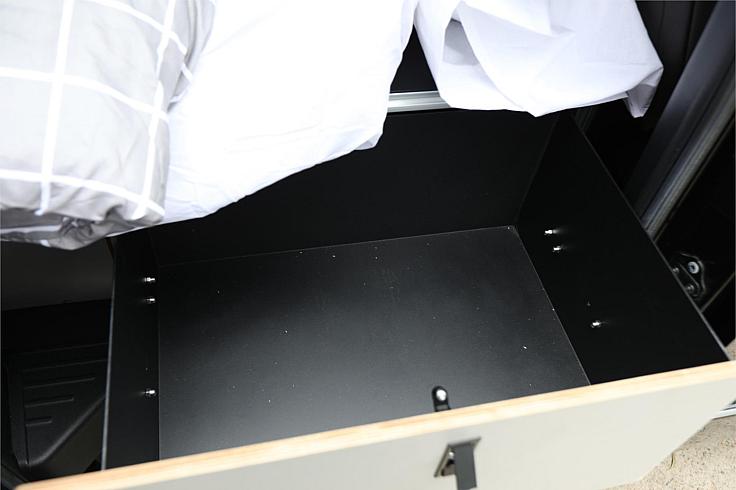  2011 Nissan Elgrand [005735]