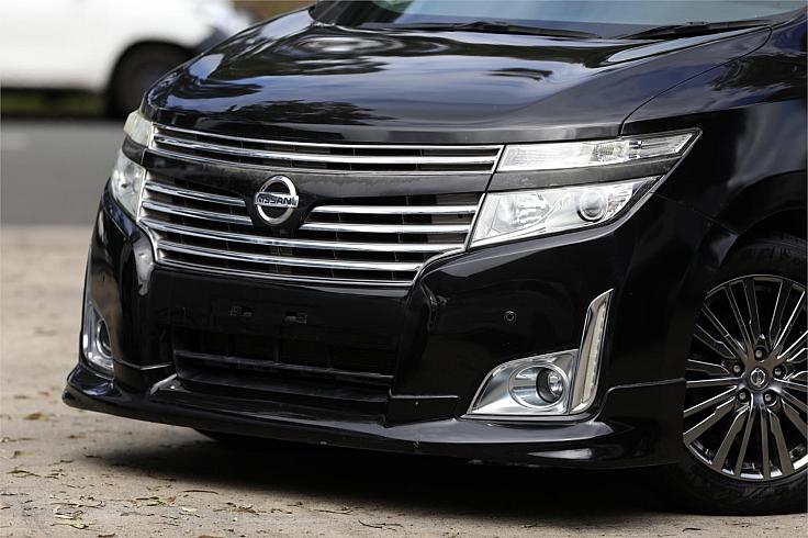  2011 Nissan Elgrand [005735]