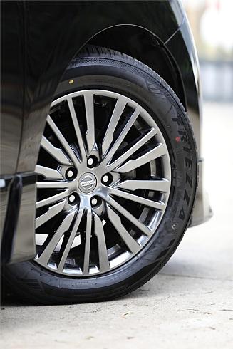  2011 Nissan Elgrand [005735]