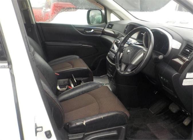  2010 Nissan Elgrand [001192]