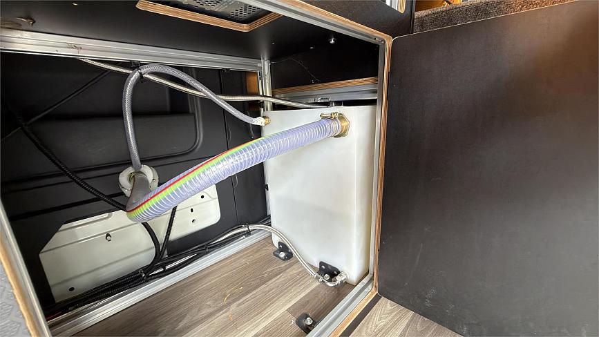 2014 Toyota Hiace Dx Highroof Welcab