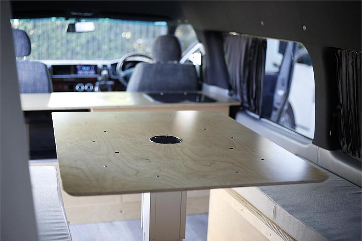  2006 Toyota Hiace [002329]