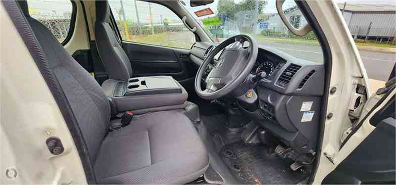  2018 Toyota Hiace [008646]