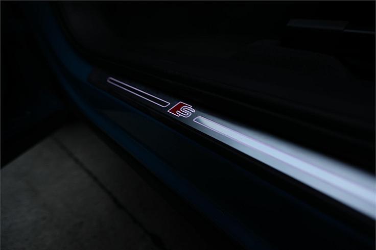  2020 Audi E-tron [033913]