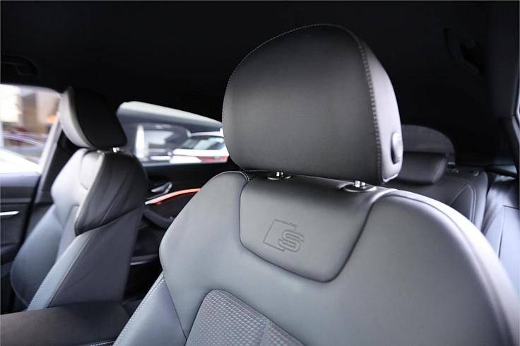  2020 Audi E-tron [033913]