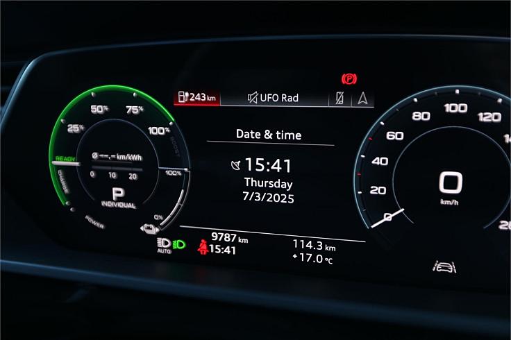  2020 Audi E-tron [033913]