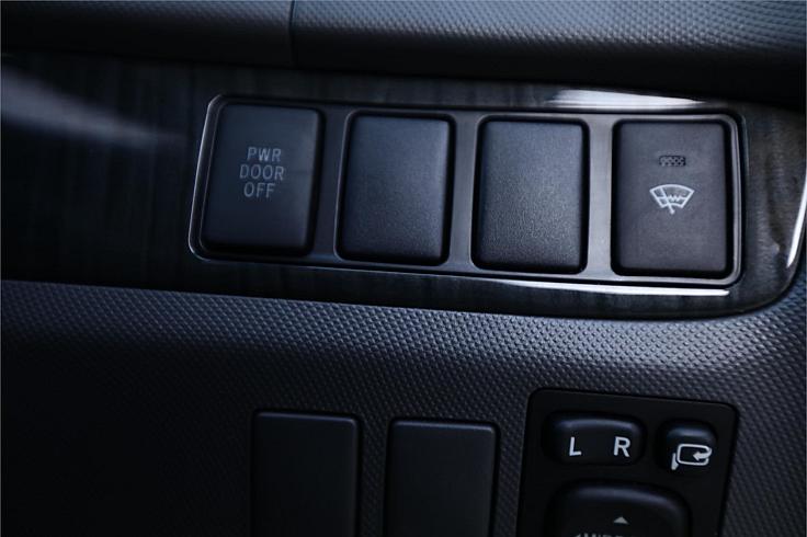  2010 Toyota Estima Aeras Welcab Side Lift-up