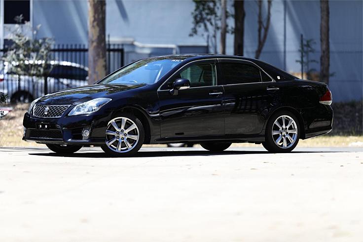 2012 Toyota Crown Athlete