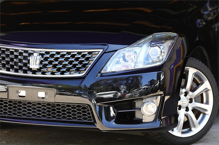 2012 Toyota Crown Athlete