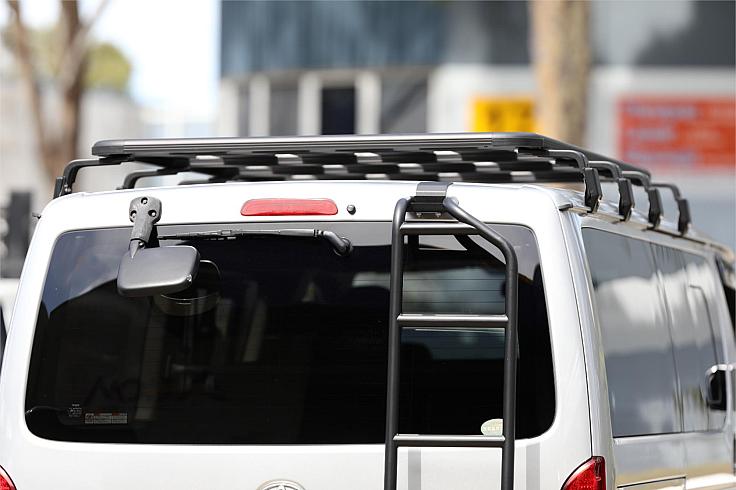  2017 Toyota Hiace Super Gl