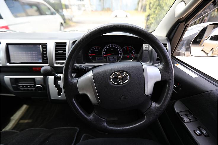  2017 Toyota Hiace Super Gl