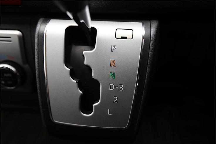  2017 Toyota Hiace Super Gl