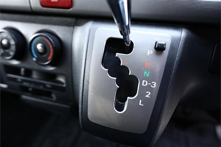  2005 Toyota Hiace Campervan (1258)