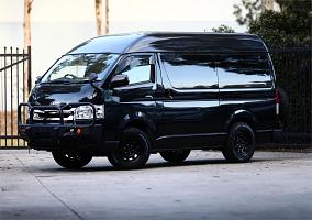  2017 Toyota Hiace Dx Gl Package