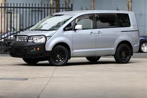  2017 Mitsubishi Delica Chamonix [2475]