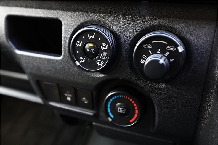  2020 Toyota Hiace Dx